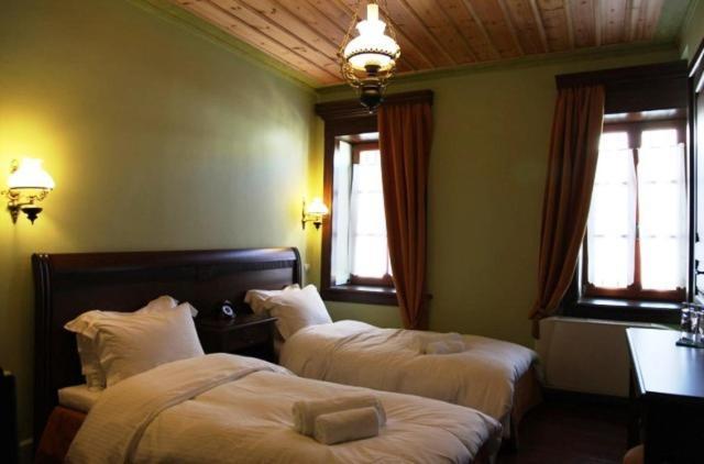 Nymfes Hotel Nimfaíon Quarto foto